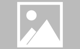 道闸广告宣传助力经济发展，推动发展精神象征